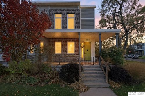2250 Q St, Lincoln, NE, 68503-3646 | Card Image
