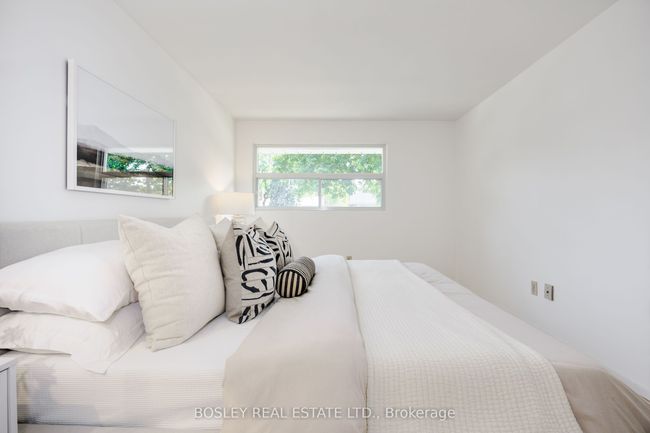 52 Ravencliff Cres, House other with 4 bedrooms, 2 bathrooms and 2 parking in Scarborough ON | Image 25