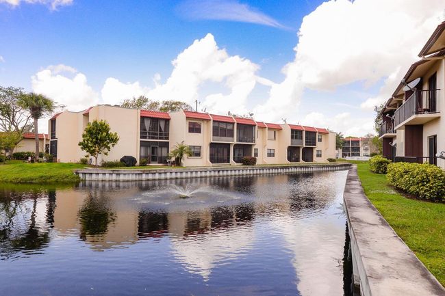 APT-2-202 - 2050 Oleander Blvd, Condo with 1 bedrooms, 2 bathrooms and null parking in Fort Pierce FL | Image 14