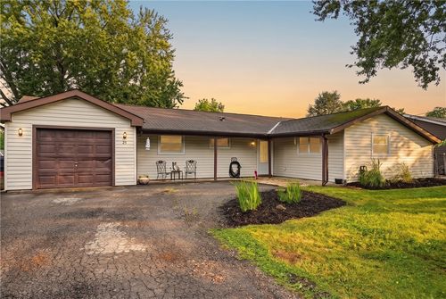 25 Dover Dr, Cranberry Twp, PA, 16066-4315 | Card Image