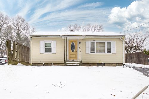 63 Lawton St, Springfield, MA, 01109-2042 | Card Image