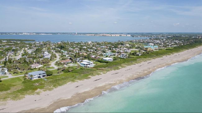 1919 Mimosa Ave, House other with 3 bedrooms, 2 bathrooms and null parking in Fort Pierce FL | Image 9
