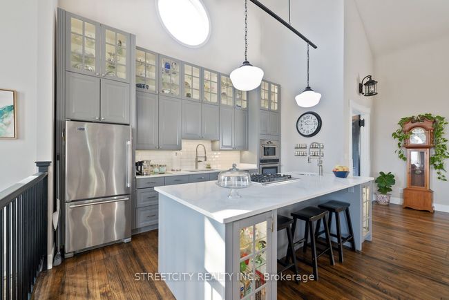 2400 La Salle Line, House other with 4 bedrooms, 3 bathrooms and 12 parking in St. Clair ON | Image 8