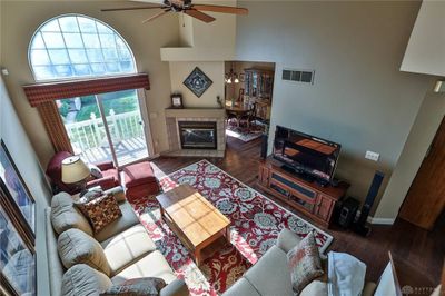 3983 Prestwick Place, Condo with 3 bedrooms, 3 bathrooms and null parking in Beavercreek OH | Image 3