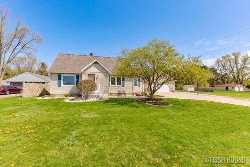 554 Kenowa Ave, Walker, MI, 49534-6560 | Card Image
