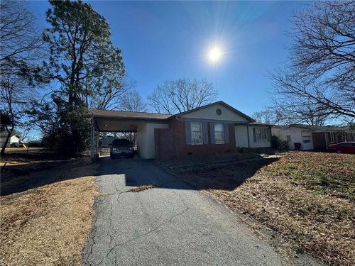 245 Cherokee Ln, Salisbury, NC, 28147-8061 | Card Image