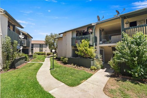 7-23222 Orange Ave, Lake Forest, CA, 92630-4922 | Card Image