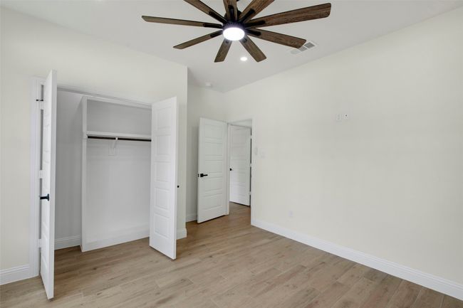 209 Pearl Harbor St, House other with 4 bedrooms, 3 bathrooms and null parking in Tool TX | Image 33
