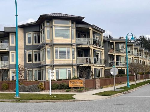 231-5160 Davis Bay Rd, Sechelt, BC, V7Z0H3 | Card Image