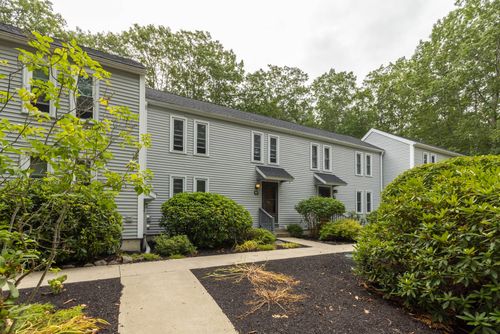 d2-801 Us Route 1, York, ME, 03909 | Card Image