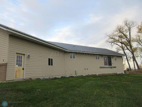 6244 117th Ave Se, Fort Ransom, ND, 58033-9717 | Card Image