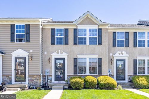 135 Sandpiper Ct, GILBERTSVILLE, PA, 19525-8118 | Card Image