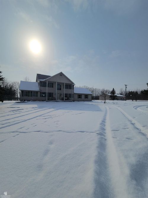 9561 Wilkes Rd, Greenwood, MI, 48006-1910 | Card Image