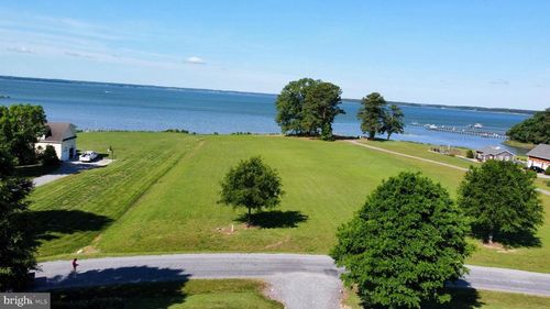 4 River Village Dr, Weems, VA, 22576 | Card Image