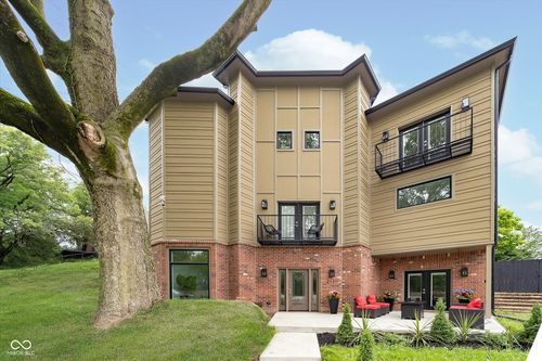 2130 Brookside Parkway North Drive, Indianapolis, IN, 46201 | Card Image