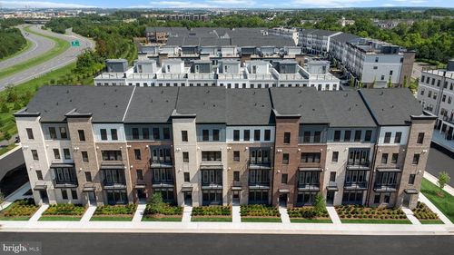 43305 Farringdon Sq, BROADLANDS, VA, 20148 | Card Image