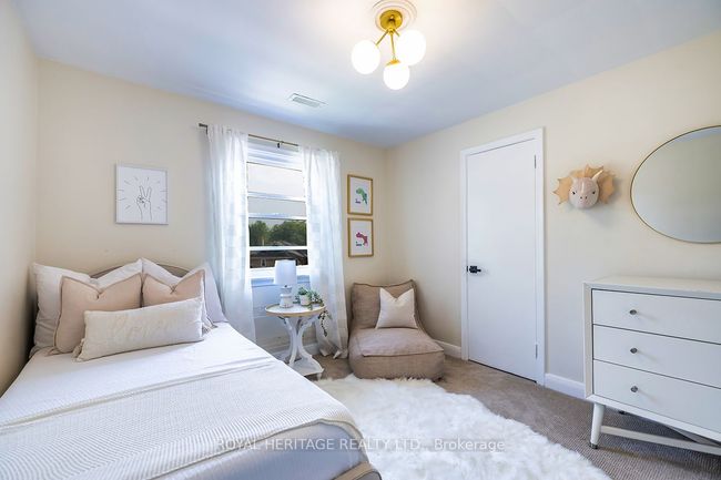 8 Forest Rd, House other with 3 bedrooms, 2 bathrooms and 4 parking in Ajax ON | Image 13