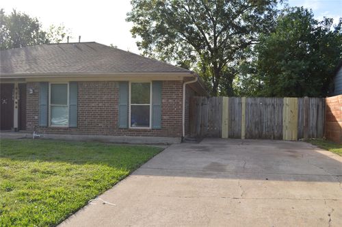 1108 Boston St, Deer Park, TX, 77536-3120 | Card Image