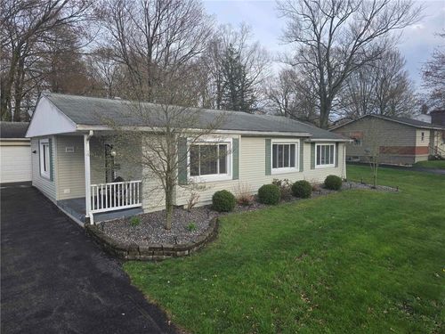 890 Bechtol Ave, Sharon, PA, 16146-3502 | Card Image