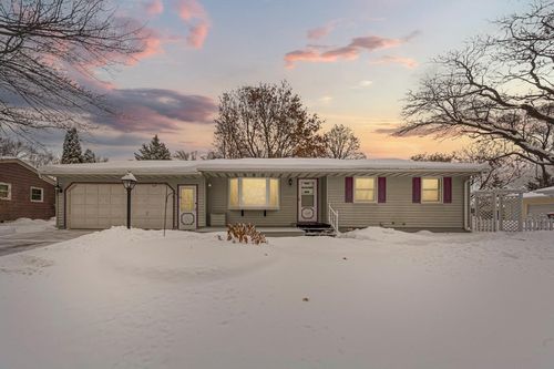 117 Sherrie Ln, Woodbury, MN, 55125-1135 | Card Image