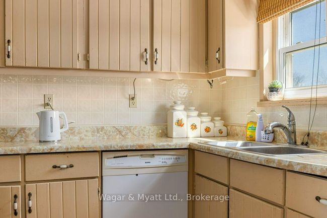 3 Daley Rd, Home with 4 bedrooms, 1 bathrooms and 8 parking in Tyen ON | Image 11