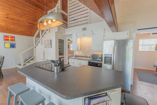 108 E Barker Creek Dr, House other with 3 bedrooms, 2 bathrooms and null parking in Scroggins TX | Image 9
