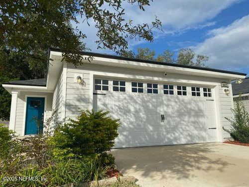 8427 Thor St, JACKSONVILLE, FL, 32216-6806 | Card Image