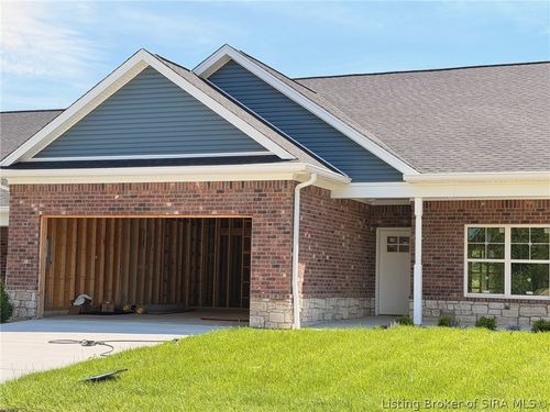 130-3200 Asher Way, Jeffersonville, IN, 47130-1404 | Card Image