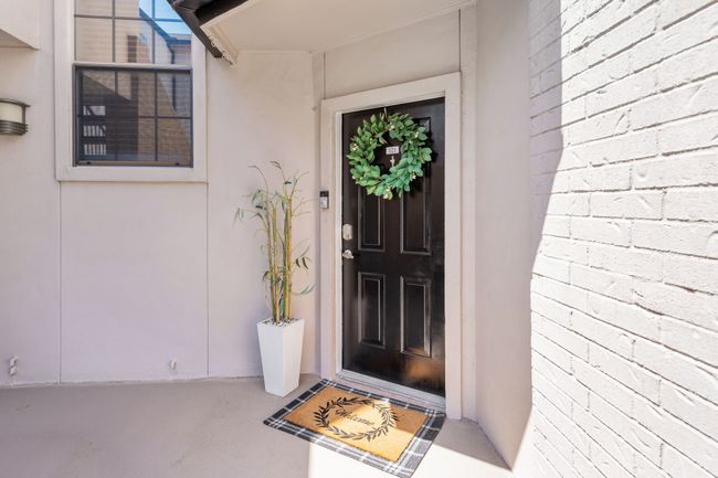 View of entrance to the unit | Image 5