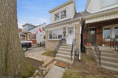 13 Devonport St, Hamilton, ON, L8R3C5 | Card Image