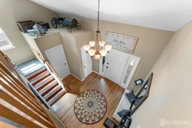9 Amara Ct, House other with 3 bedrooms, 3 bathrooms and null parking in Old Bridge NJ | Image 6