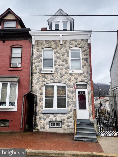 1424 Muhlenberg St, READING, PA, 19602-2128 | Card Image