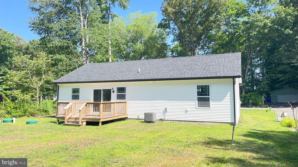 Residential in FRANKFORD 4