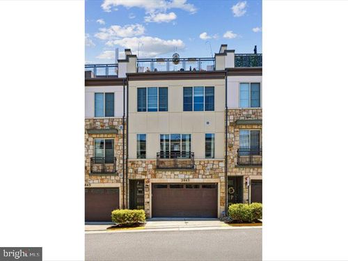 2865 Lowen Valley Rd, ALEXANDRIA, VA, 22303-2450 | Card Image