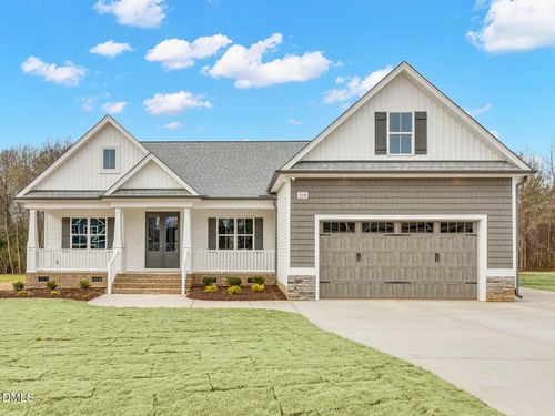 228 Freedom Rd, Smithfield, NC, 27577-8123 | Card Image