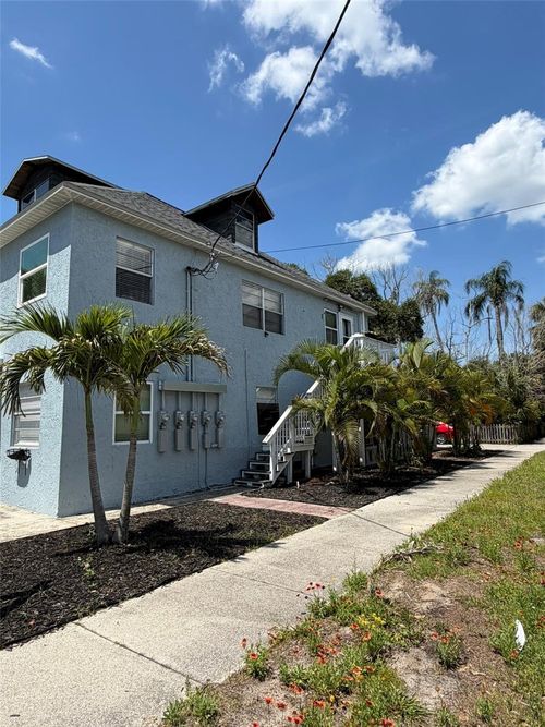 3-101 W Lemon St, Tarpon Springs, FL, 34689-3679 | Card Image