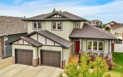 9 Leaside Cres, House detached with 6 bedrooms, 3 bathrooms and 4 parking in Sylvan Lake AB | Image 1