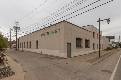 215 S Oak Ave, Owatonna, MN, 55060-2926 | Card Image