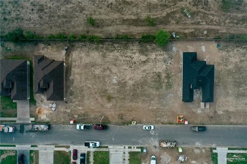 3525 E Diamondhead Ave, Alton, TX, 78573-4576 | Card Image