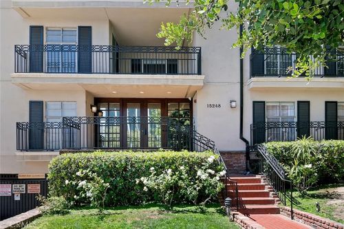 102-15248 Dickens St, Sherman Oaks, CA, 91403-3608 | Card Image
