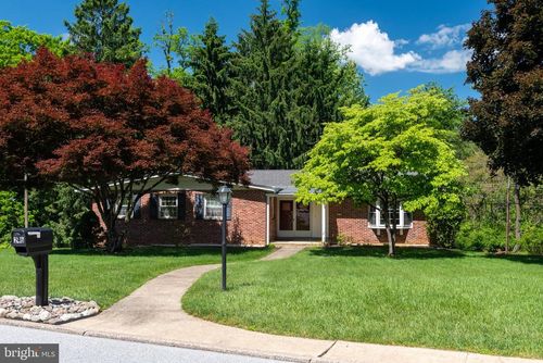 246 Friendship Dr, PAOLI, PA, 19301-1205 | Card Image