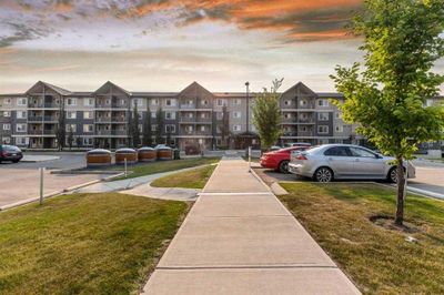 4207 - 181 Skyview Ranch Manor Ne, Condo with 1 bedrooms, 1 bathrooms and 1 parking in Calgary AB | Image 2