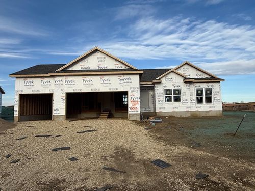 4702 Wild Horse Dr, Cedar Falls, IA, 50613-8347 | Card Image