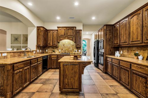 6449 Ryeworth Dr, Frisco, TX, 75035-7466 | Card Image