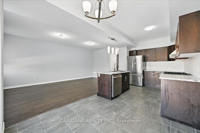 103 Springvalley Cres, House attached with 4 bedrooms, 3 bathrooms and 2 parking in Hamilton ON | Image 9