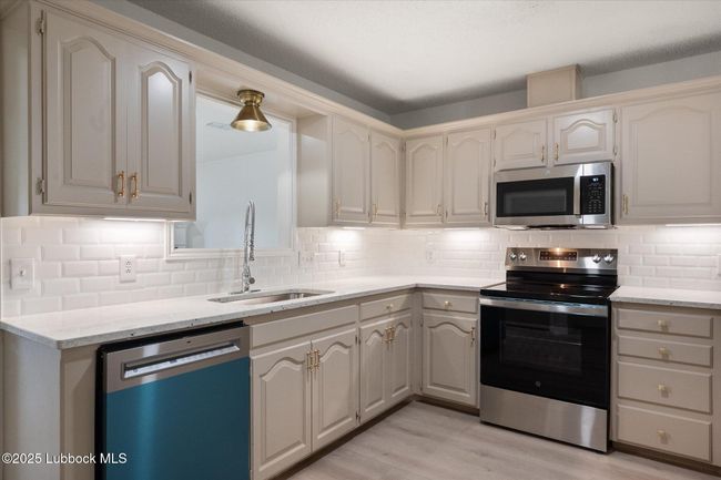72 S Lakeshore Dr, House other with 3 bedrooms, 2 bathrooms and null parking in Ransom Canyon TX | Image 8
