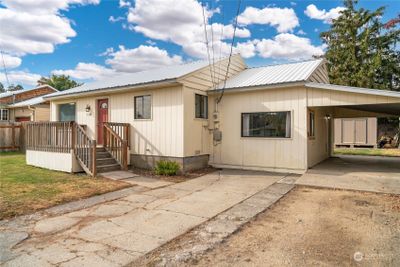 1114 Poplar Avenue, House other with 3 bedrooms, 1 bathrooms and 1 parking in Wenatchee WA | Image 2