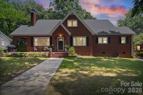 526 N 5th St, Albemarle, NC, 28001-4055 | Card Image