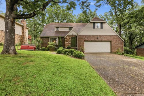 2725 Millbrook Road, Little Rock, AR, 72227 | Card Image