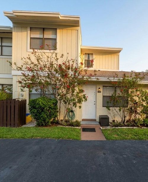 5337 Jog Ln, Delray Beach, FL, 33484-6624 | Card Image